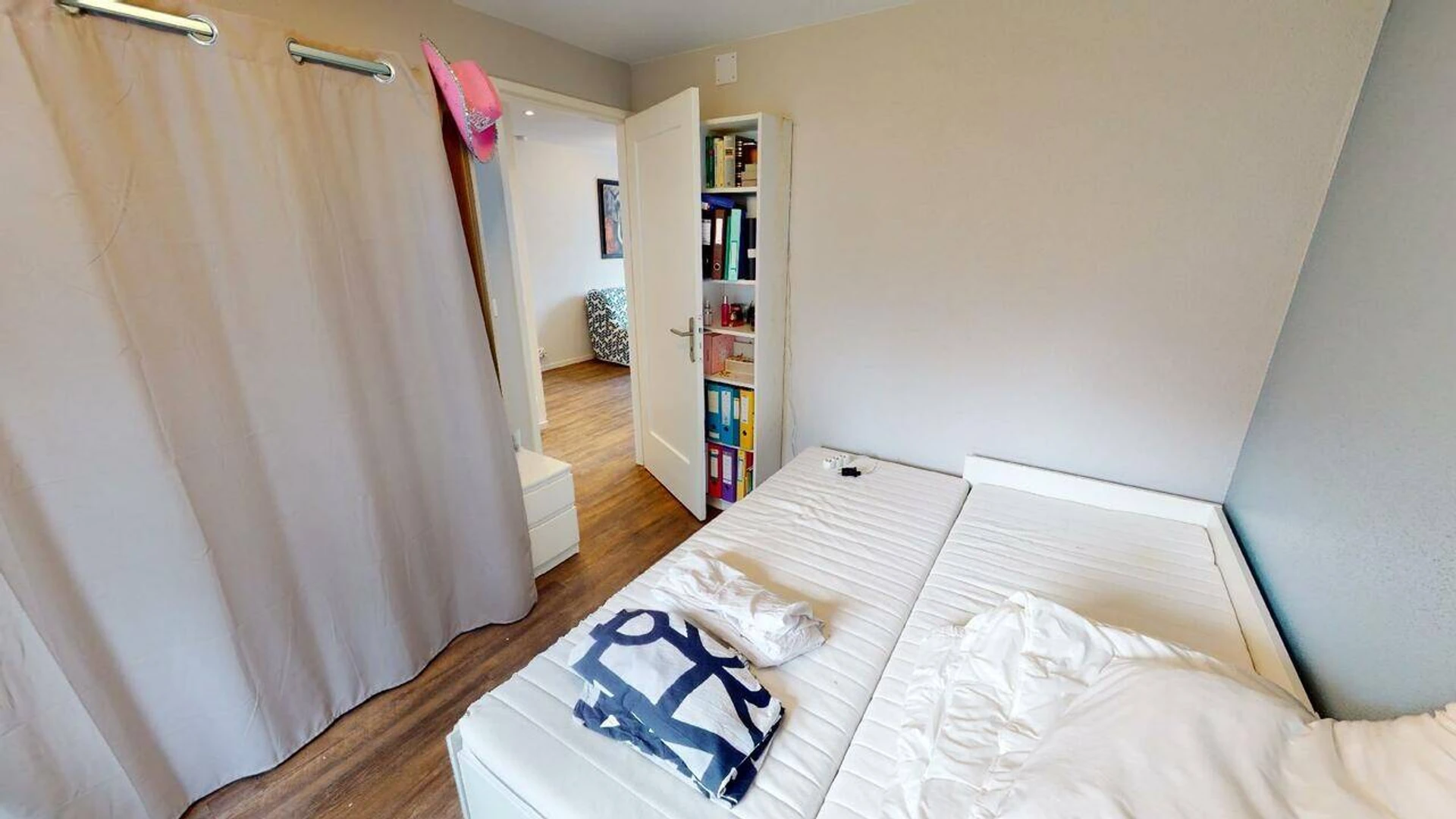 Mulhouse de çift kişilik yataklı kiralık oda