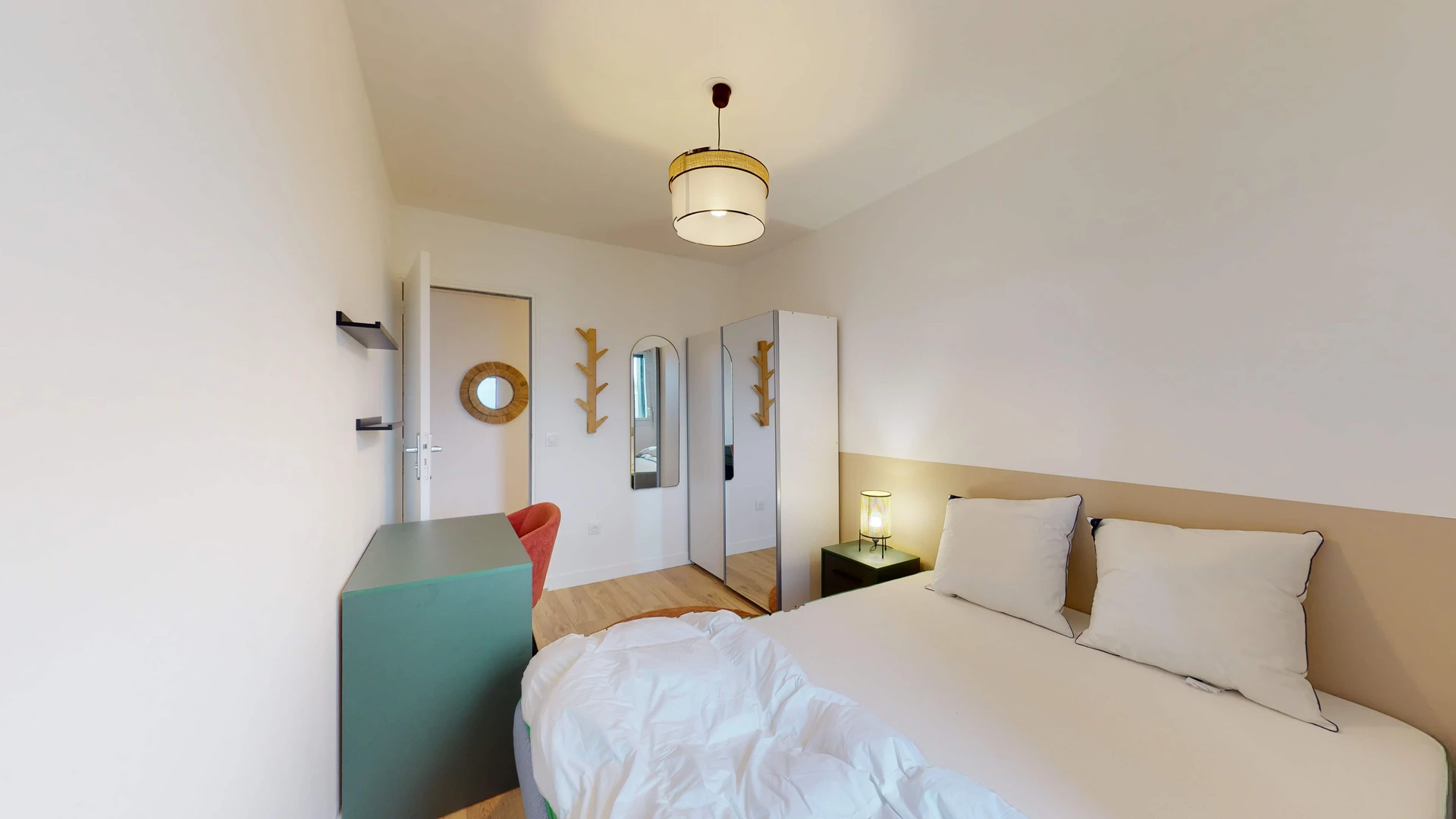 Saint-denis de çift kişilik yataklı kiralık oda