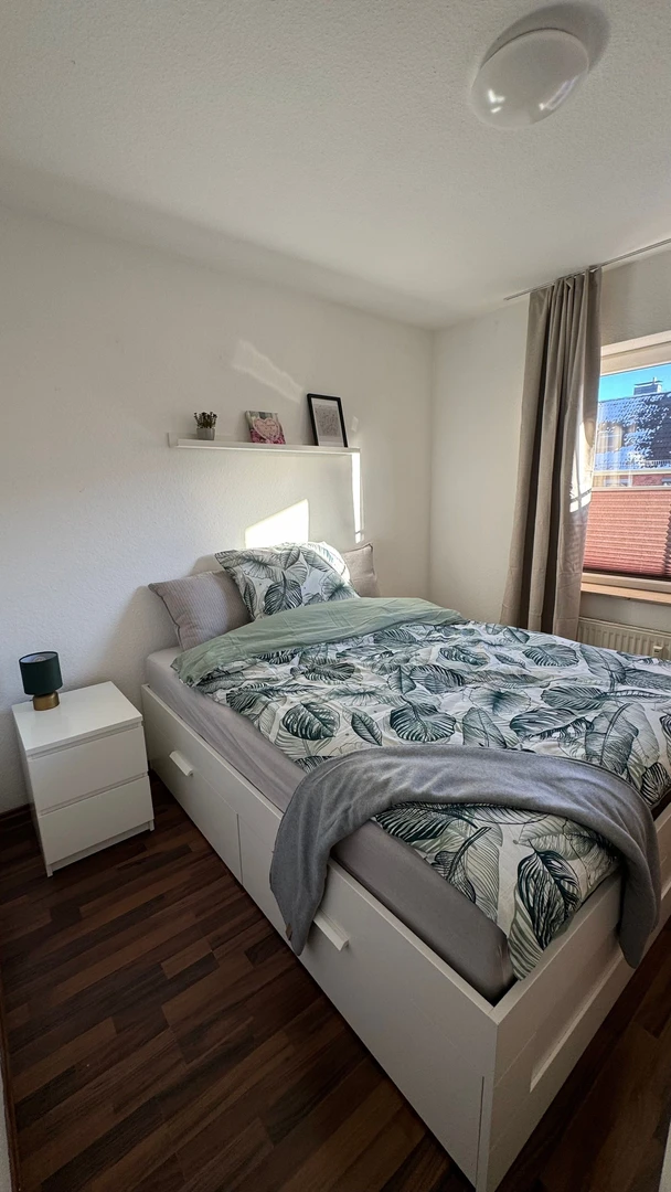 Zimmer mit Doppelbett zu vermieten Kiel