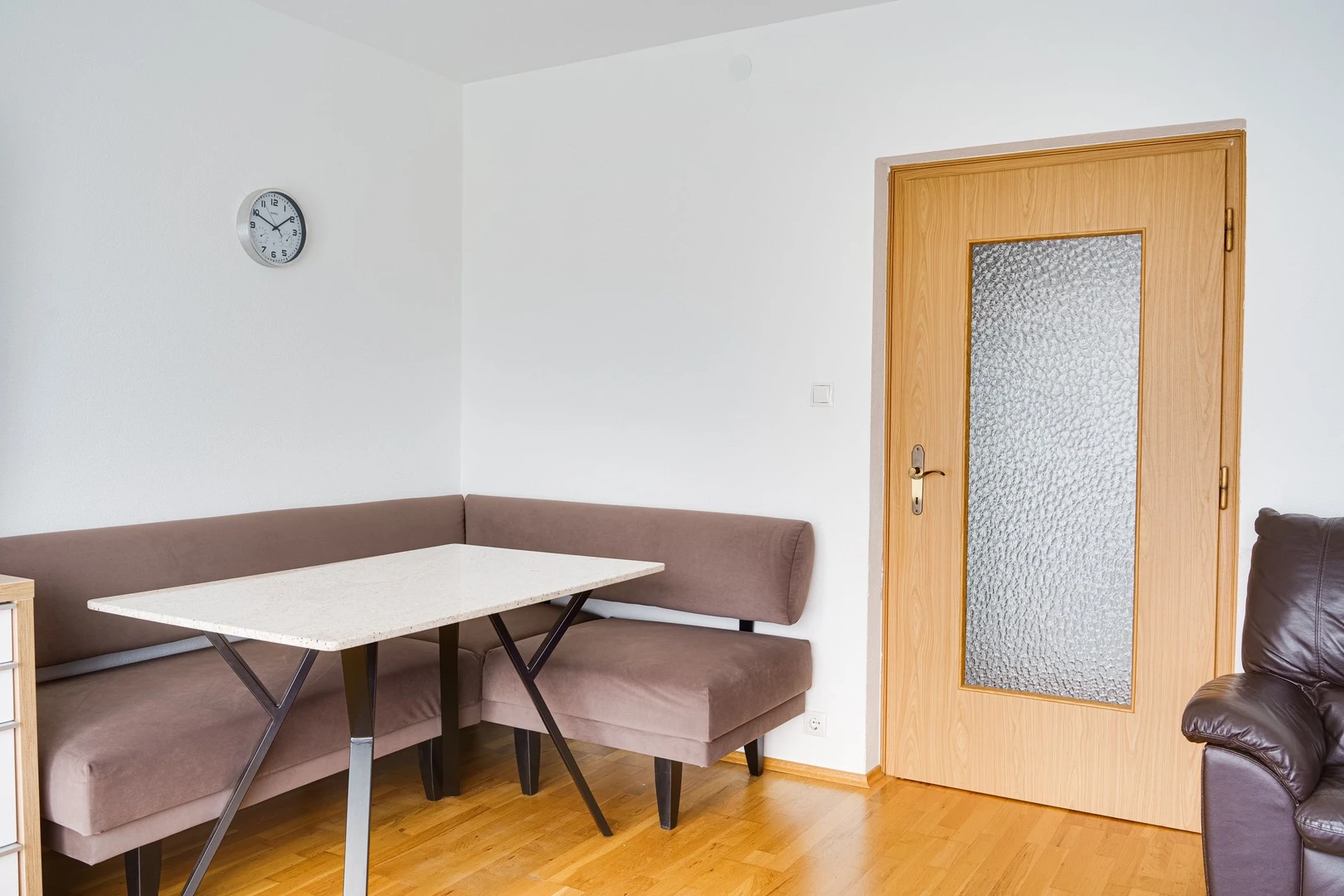 Zimmer mit Doppelbett zu vermieten Innsbruck