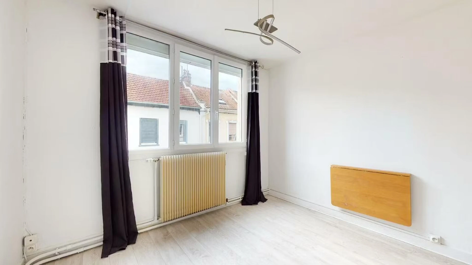 Accommodation with 3 bedrooms in Amiens