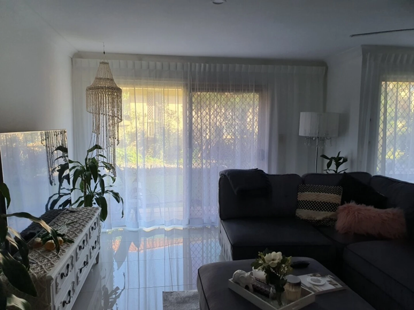 Room for rent in a shared flat in Gold Coast