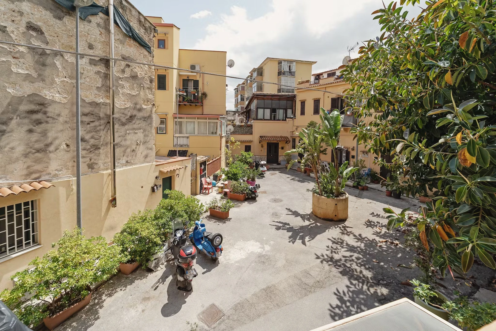 Appartamento con 2 camere da letto a Palermo
