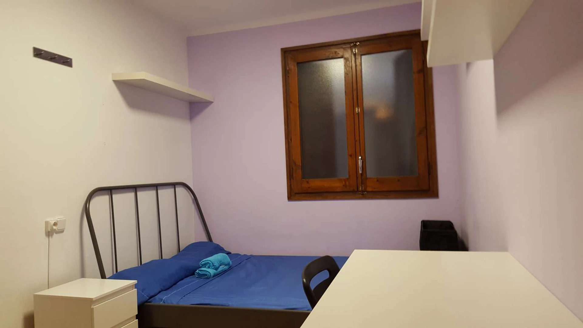 Room for rent in a shared flat in Mataró