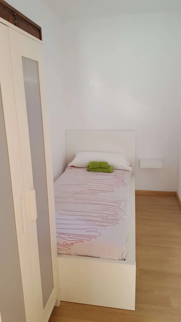 Room for rent in a shared flat in Mataró