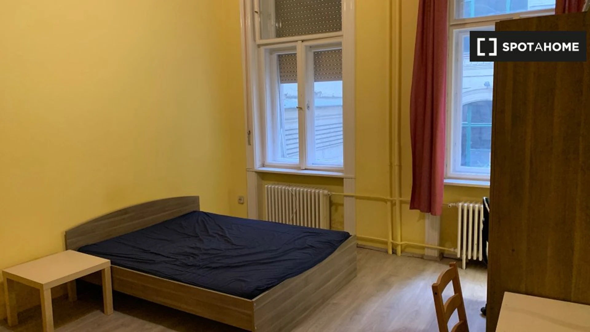 Quarto para alugar com cama de casal em Budapeste