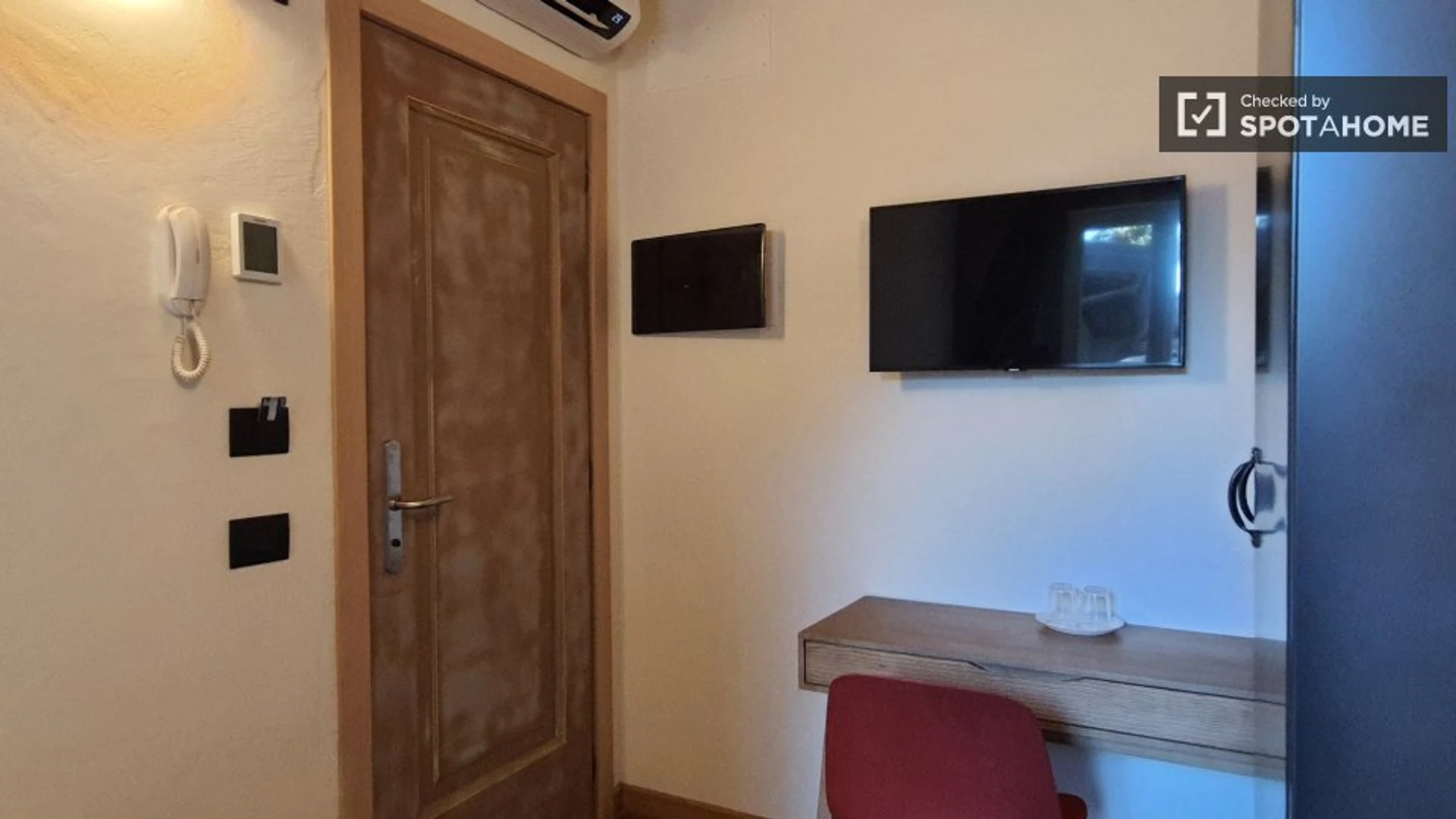 Habitación privada barata en Brescia
