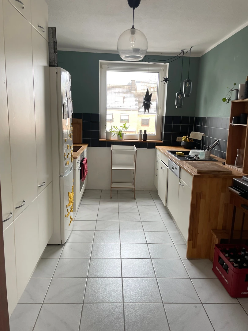 Room for rent with double bed Bergisch Gladbach