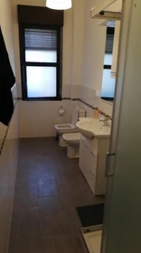 Cheap private room in Catania
