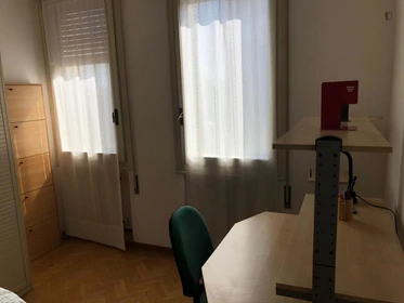 Ferrara de çift kişilik yataklı kiralık oda