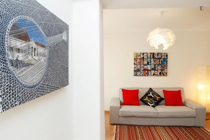 Moderne und helle Wohnung in Estoril