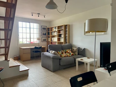 Appartement entièrement meublé à Cerdanyola Del Vallès