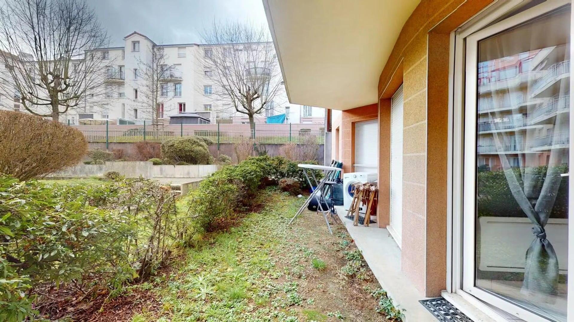 Apartamento totalmente mobilado em Reims