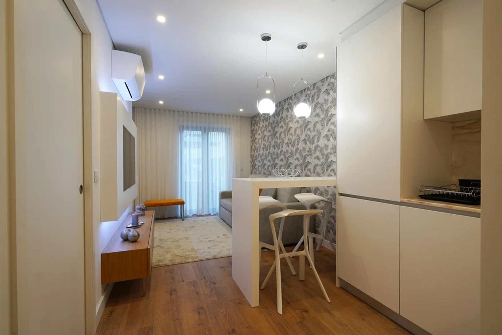 Two bedroom accommodation in Porto