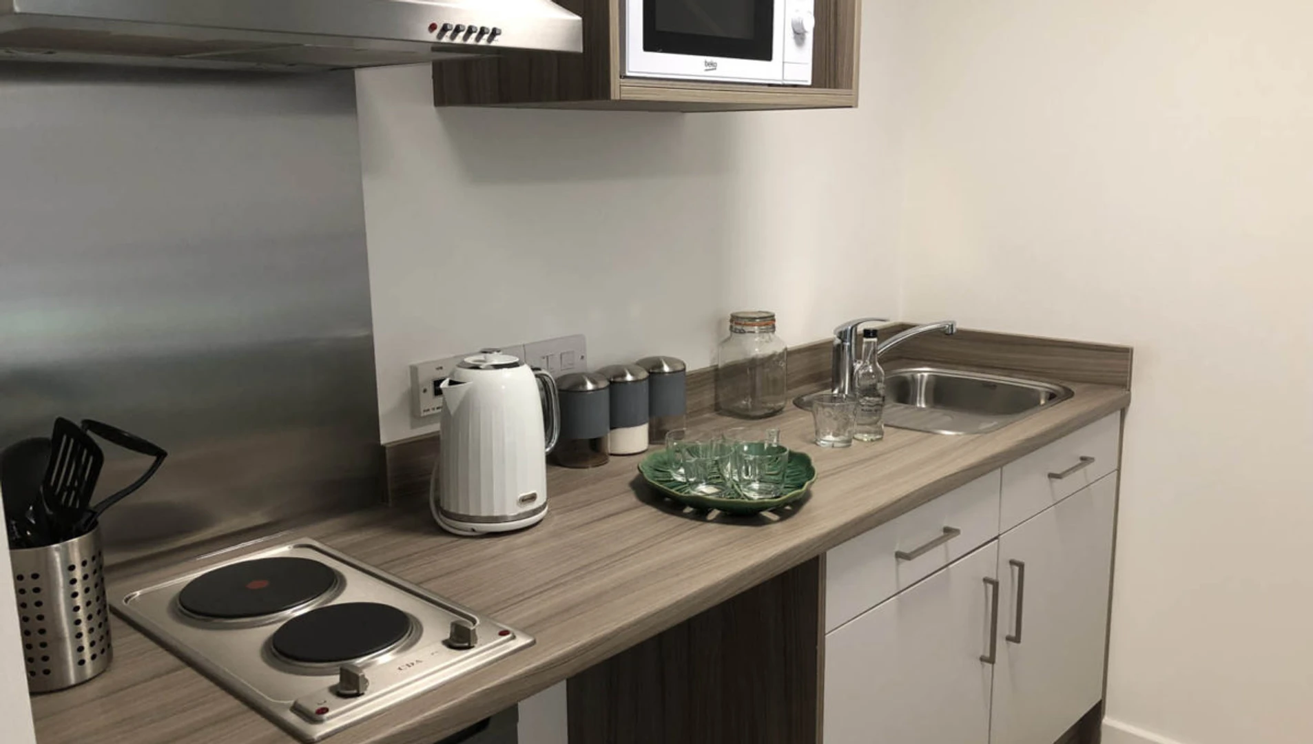 Furnished studio in Stoke-on-trent