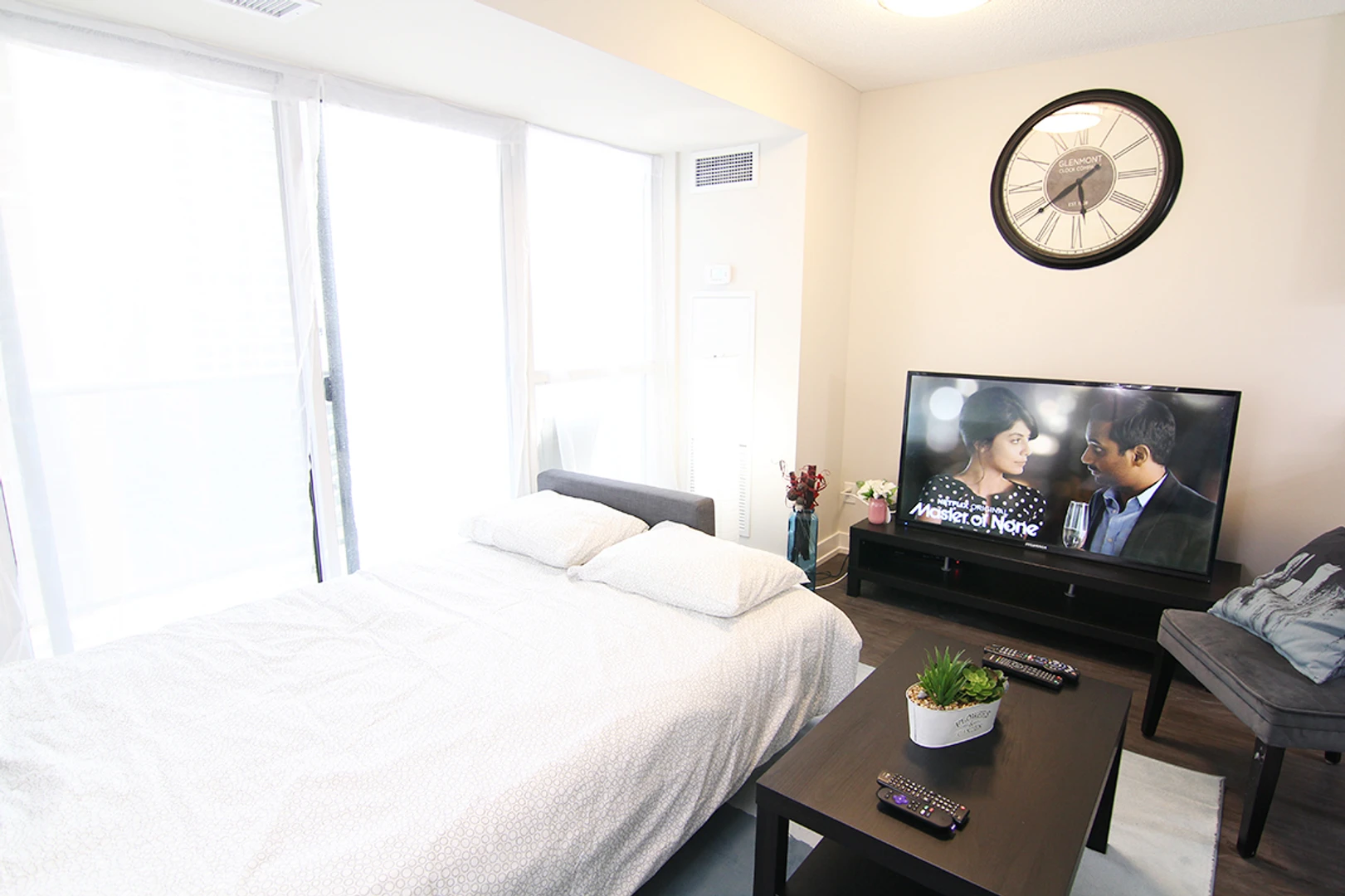 Appartement entièrement meublé à Toronto