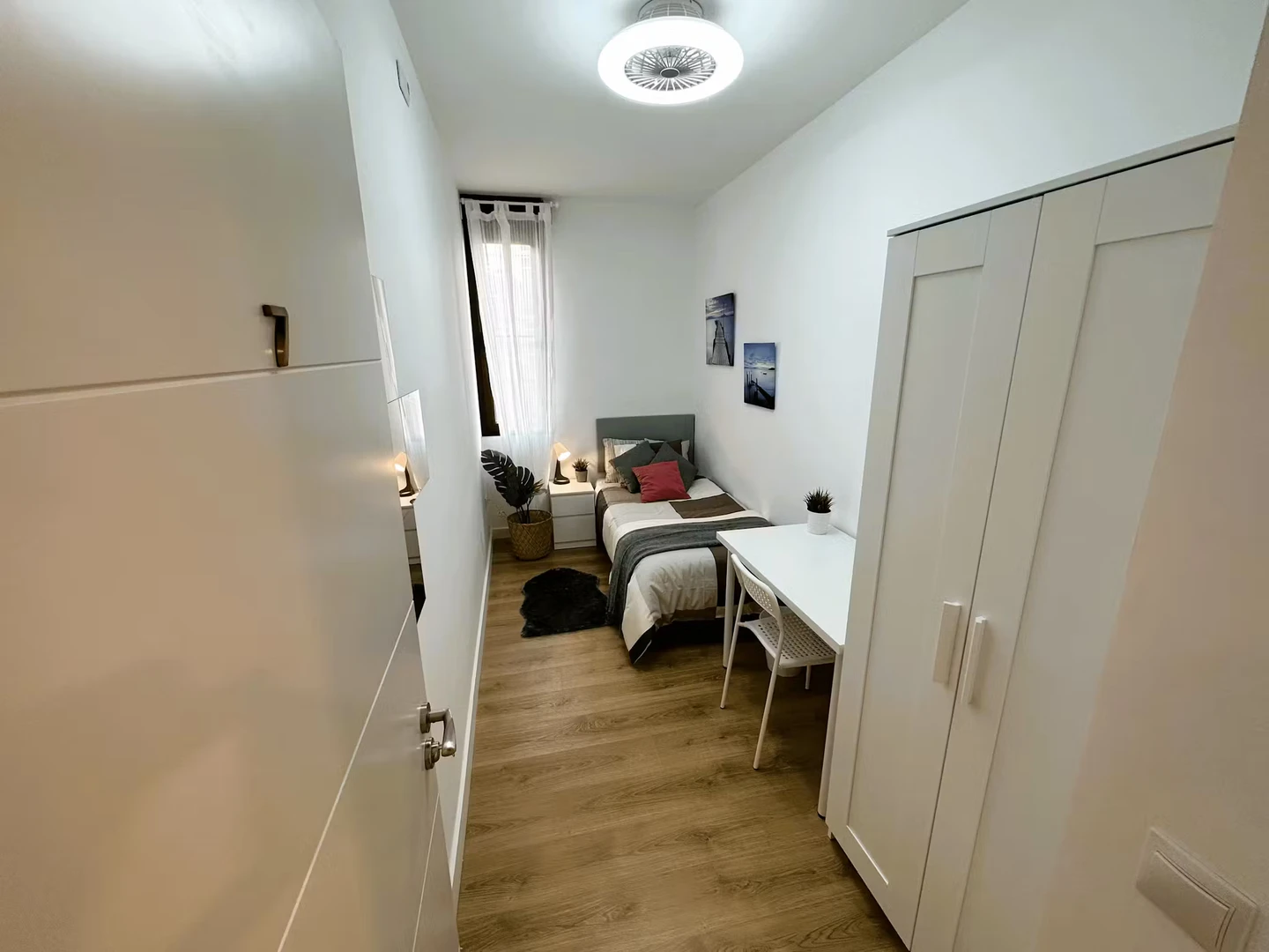 Habitación en alquiler con cama doble Zaragoza