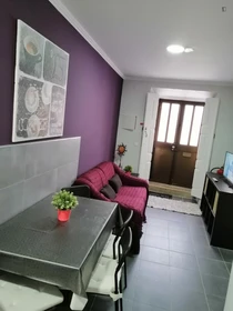 Moderne und helle Wohnung in Setúbal