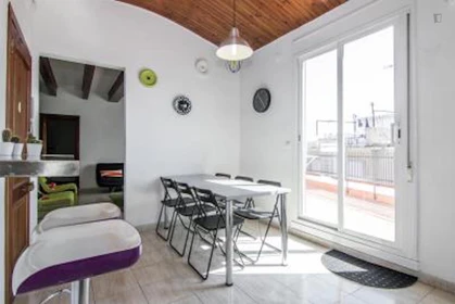 Komplette Wohnung voll möbliert in Sabadell