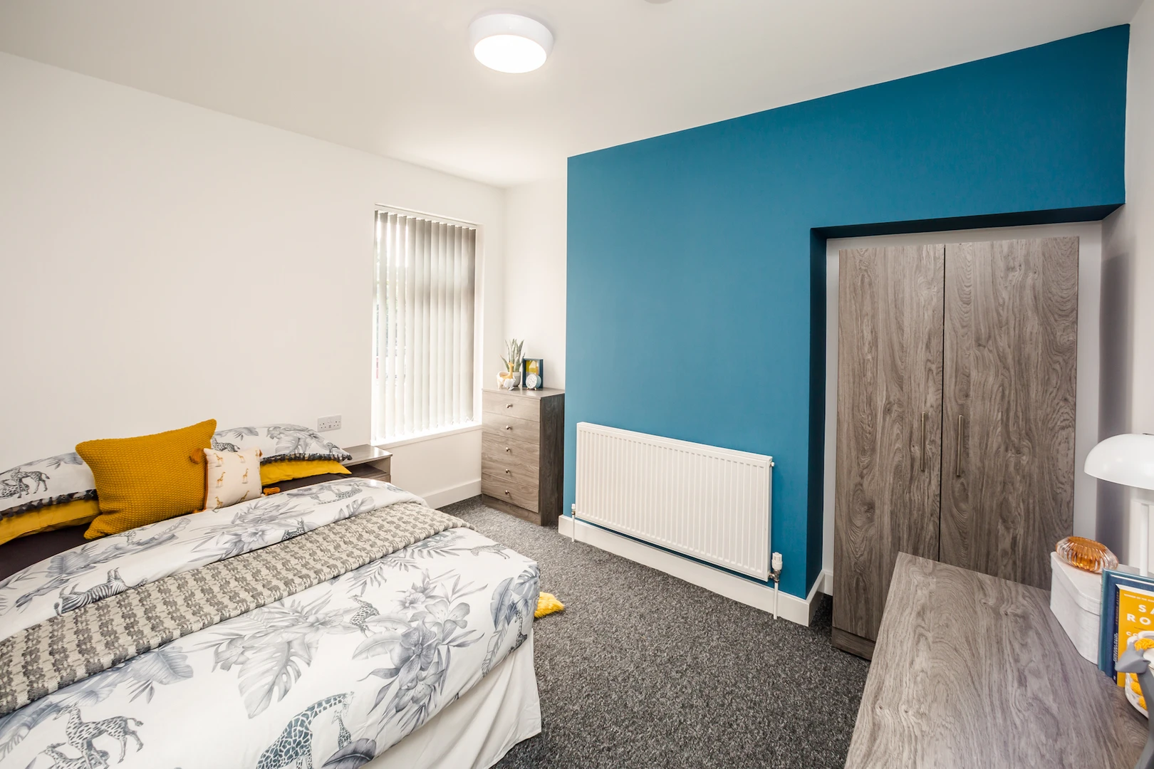 Renting rooms by the month in Hull