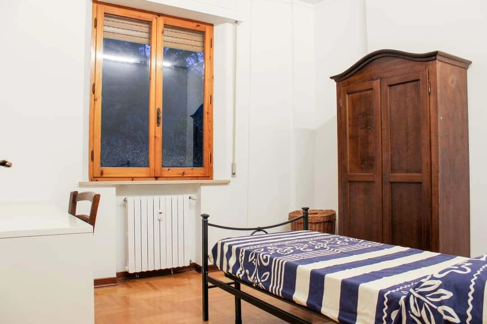 Alquiler de habitación en piso compartido en Siena