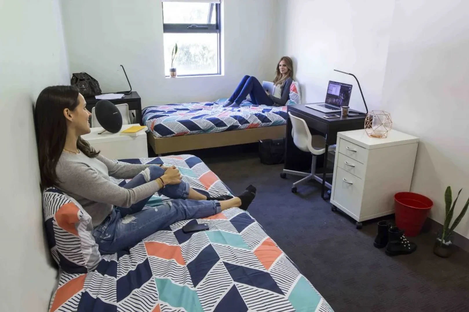 Shared room in 3-bedroom flat Melbourne