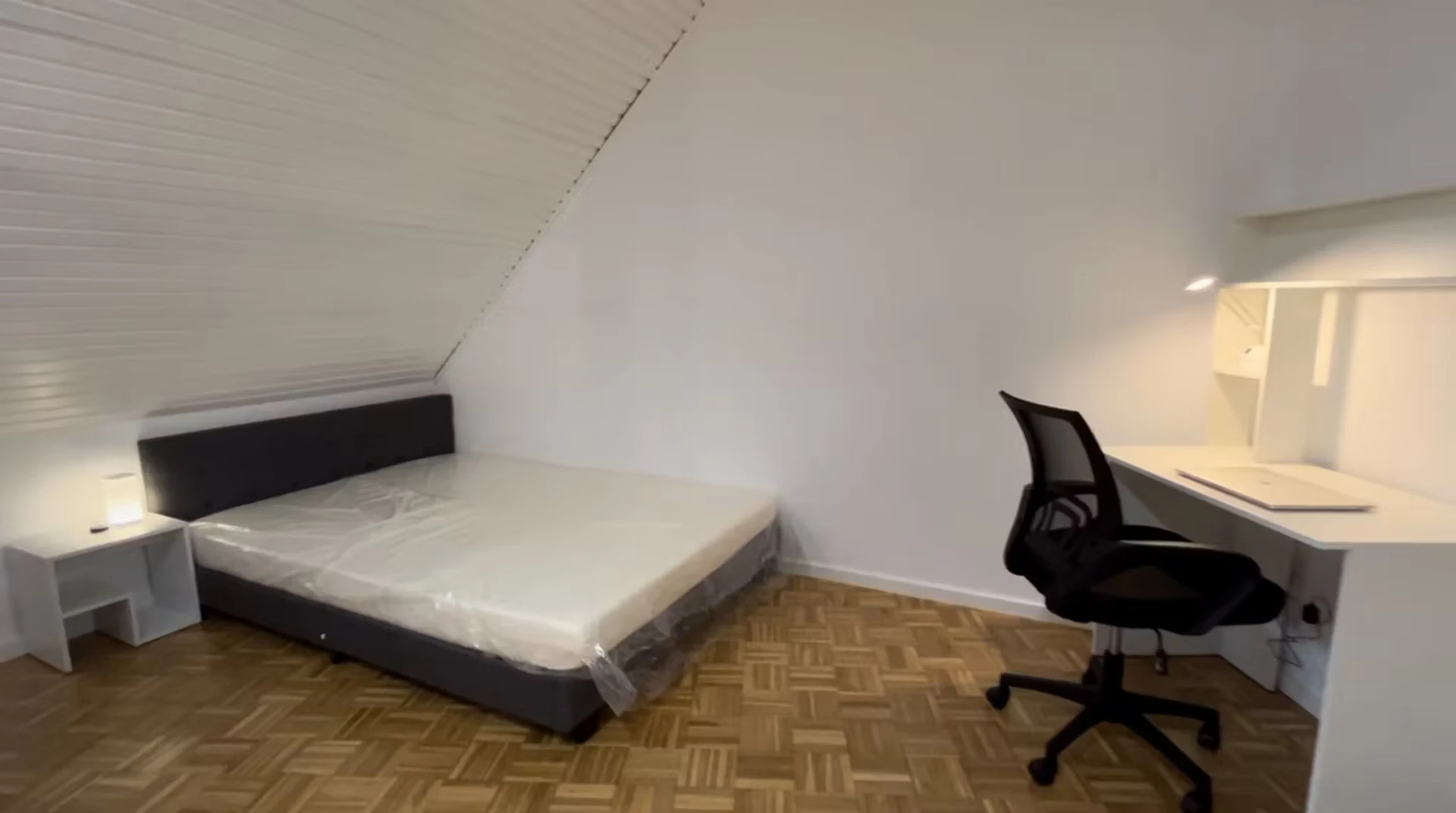Alojamiento de 2 dormitorios en Düsseldorf