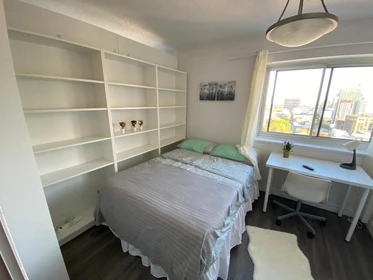 Habitación en alquiler con cama doble Montréal