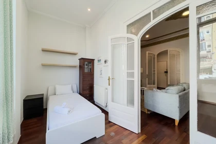 Pokój do wynajęcia z podwójnym łóżkiem w Barcelona