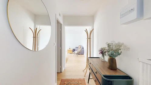 Apartamento totalmente mobilado em Angers