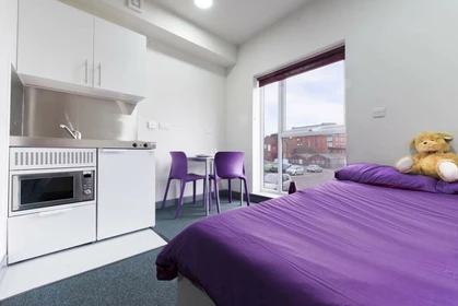 Very bright studio for rent in Stoke-on-trent