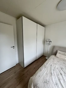 Apartamento totalmente mobilado em Huddinge