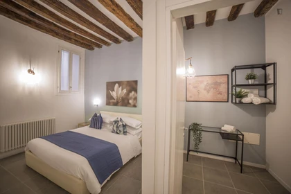 Alojamiento de 2 dormitorios en Venezia