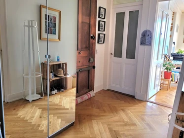 Chambre à louer dans un appartement en colocation à Geneva