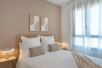 Alojamiento con 3 habitaciones en Málaga