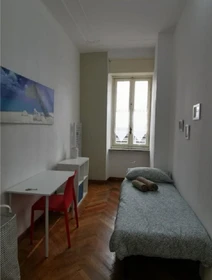 Habitación privada barata en Turín