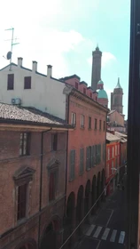 Gemeinsames Zimmer mit einem anderen Studierenden in Bologna