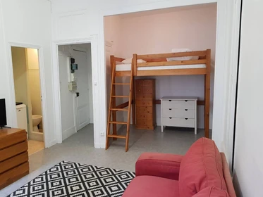 Room for rent with double bed Troyes