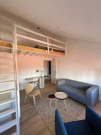 Zimmer mit Doppelbett zu vermieten Dijon