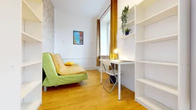 Quarto para alugar num apartamento partilhado em Varsóvia