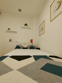 Habitación en alquiler con cama doble Leganés