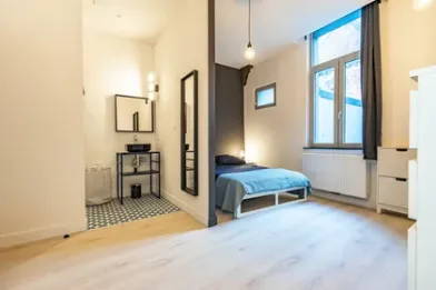 Renting rooms by the month in Mons