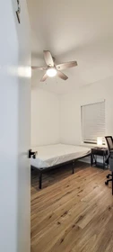 Two bedroom accommodation in Dallas