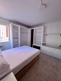 Zimmer zur Miete in einer WG in Madrid