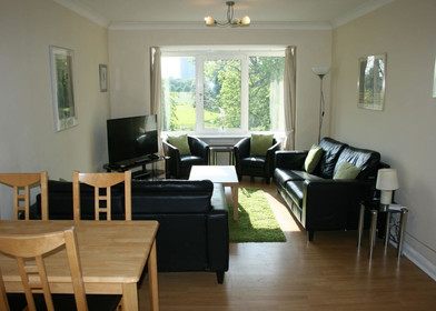 Two bedroom accommodation in Glasgow