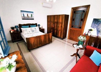 Cheap private room in Malta