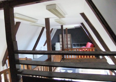 Renting rooms by the month in Valenciennes