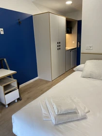 Alquiler de habitación en piso compartido en Sevilla