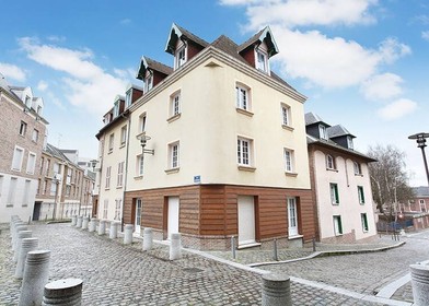 Renting rooms by the month in Amiens