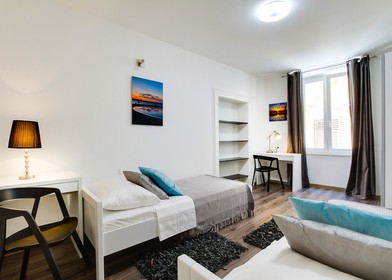 Logement avec 3 chambres à Zadar